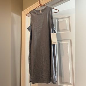 Lululemon dress size 6, new